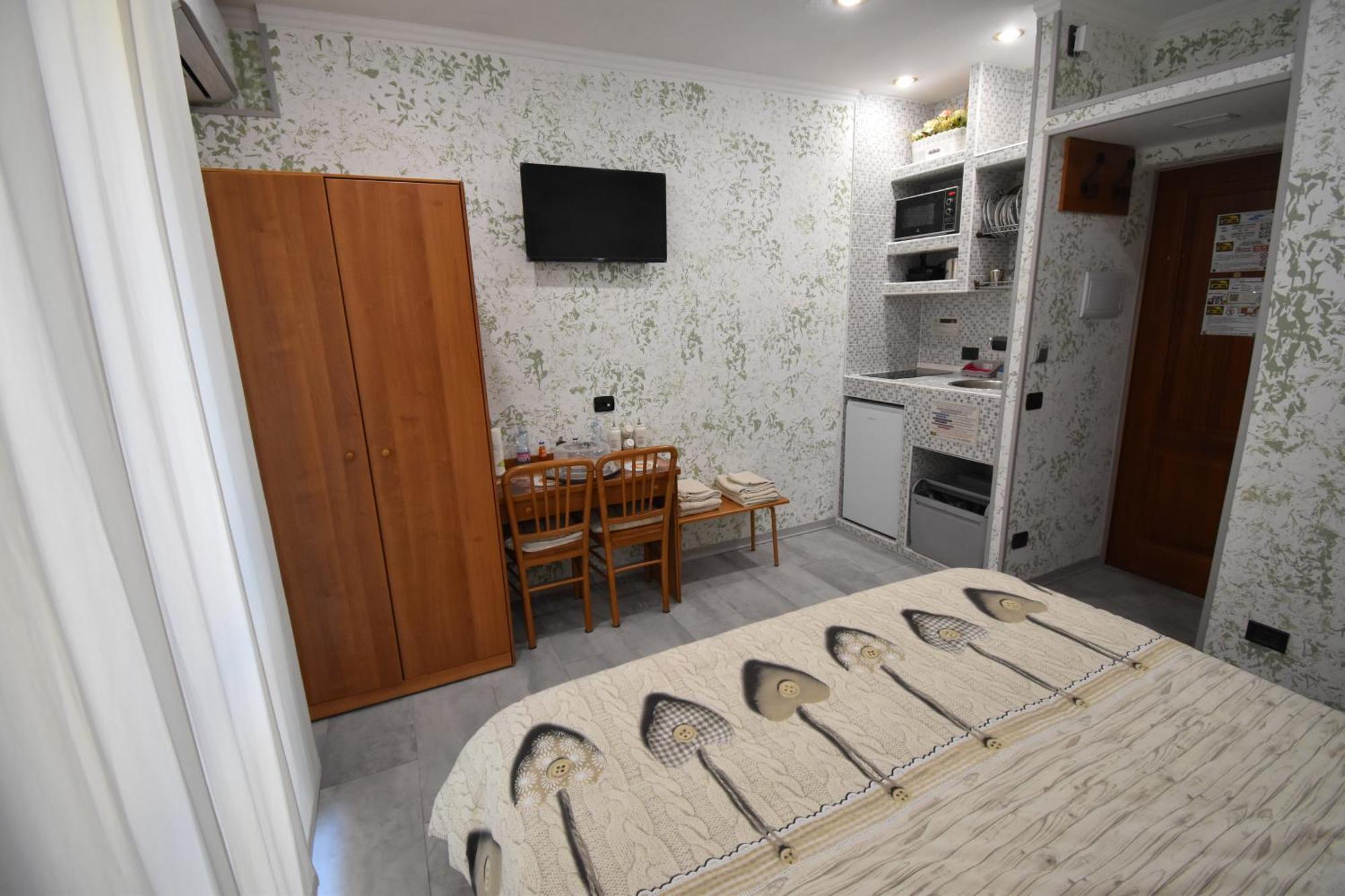 VichyeNichy Hotel Morena Phòng bức ảnh